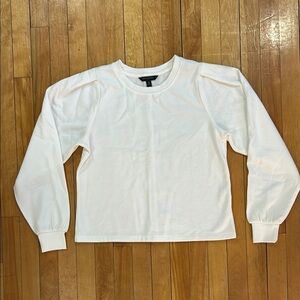 BANANA REPUBLIC women’s white cropped long sleeve sweater